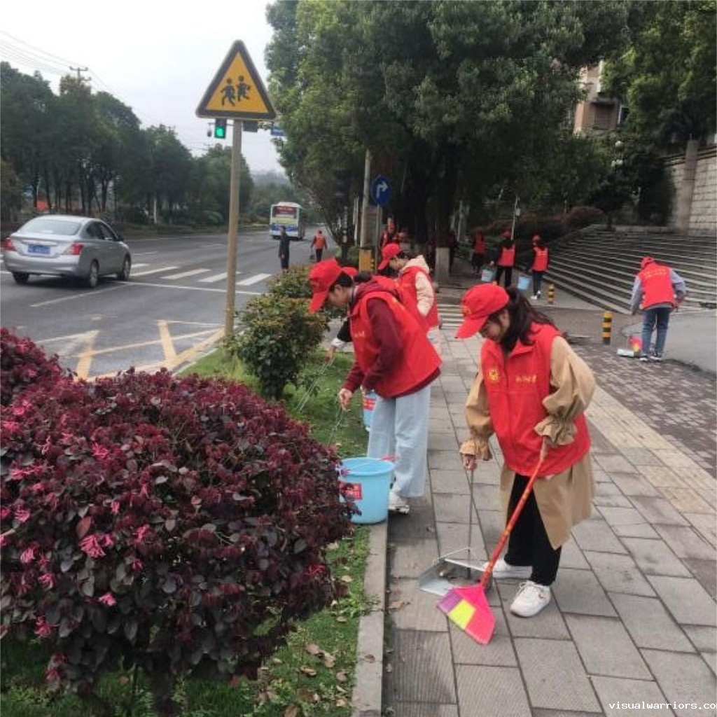 初等教育系直属党支部_DxO.jpg